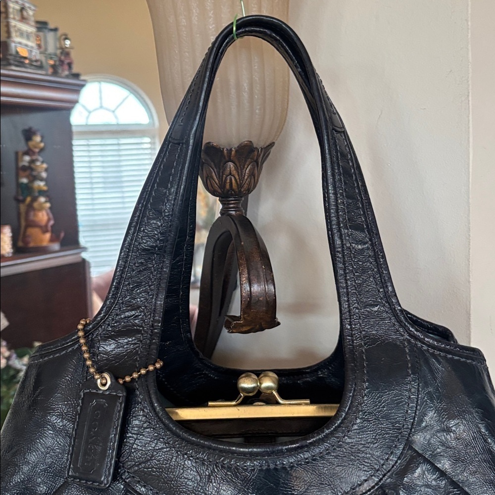 Coach Ergo Black Pantent Leather Pleated Frame Kisslock Satchel Shoulder Bag Y2K - Picture 3 of 16